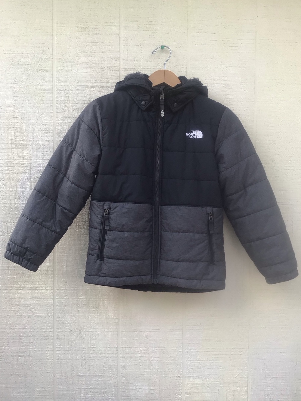 The North Face boys puffer jacket reversible Mt Chimbo sherpa lined yellow label
